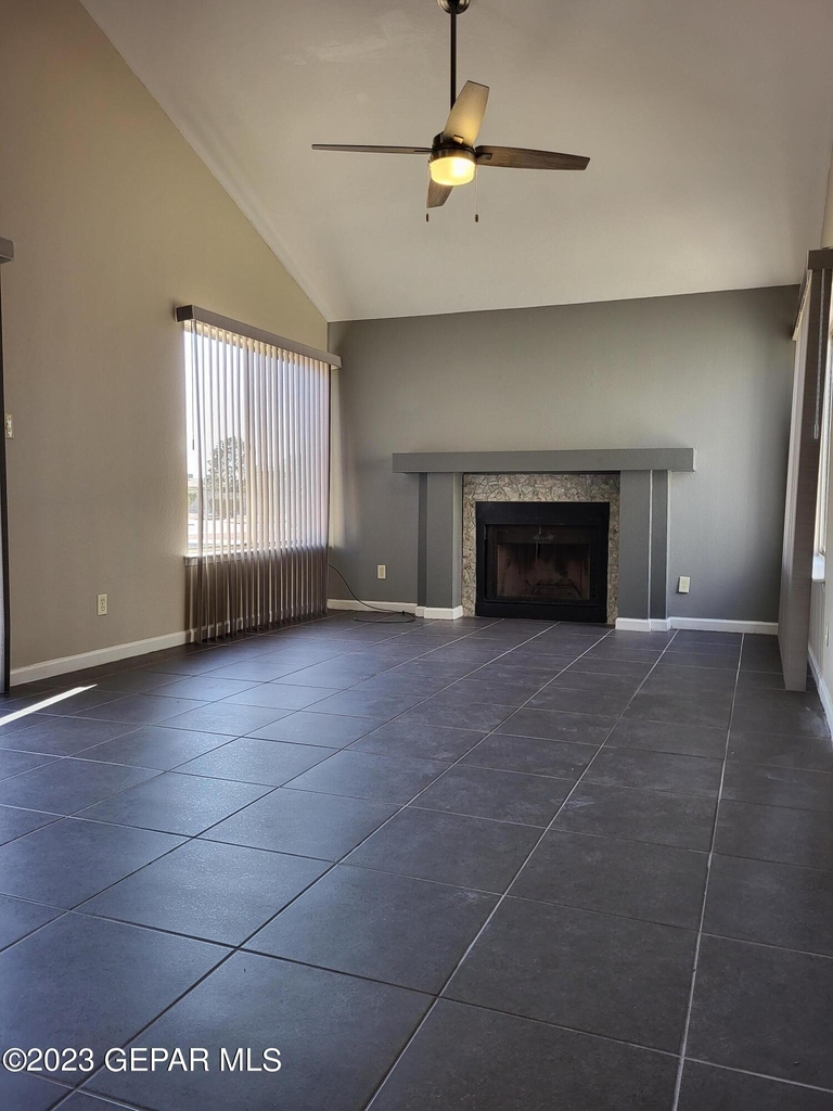 1802 Frank Sinatra Place - Photo 15