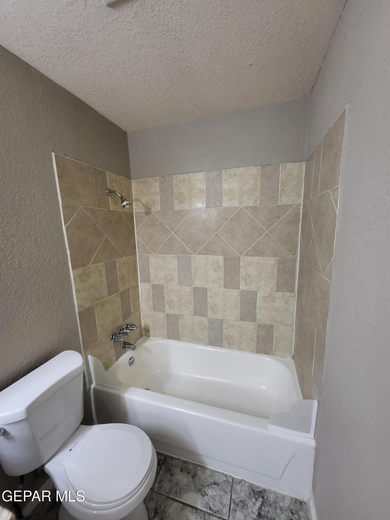1802 Frank Sinatra Place - Photo 17