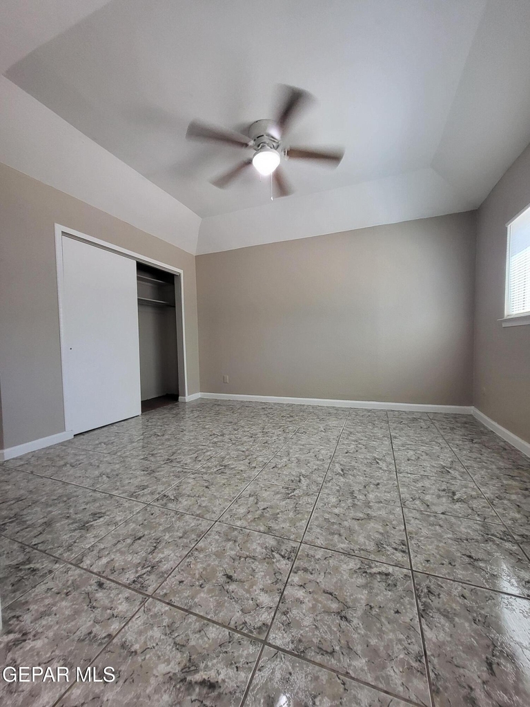 1802 Frank Sinatra Place - Photo 13