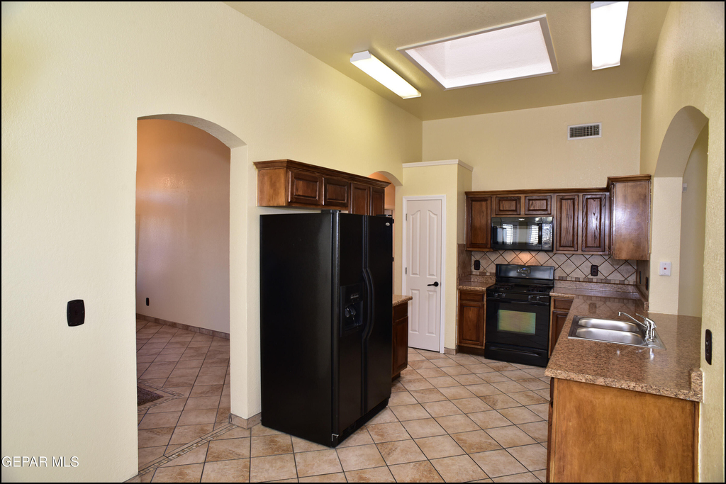 12636 Crystal Ridge Street - Photo 11