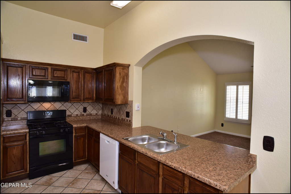 12636 Crystal Ridge Street - Photo 13