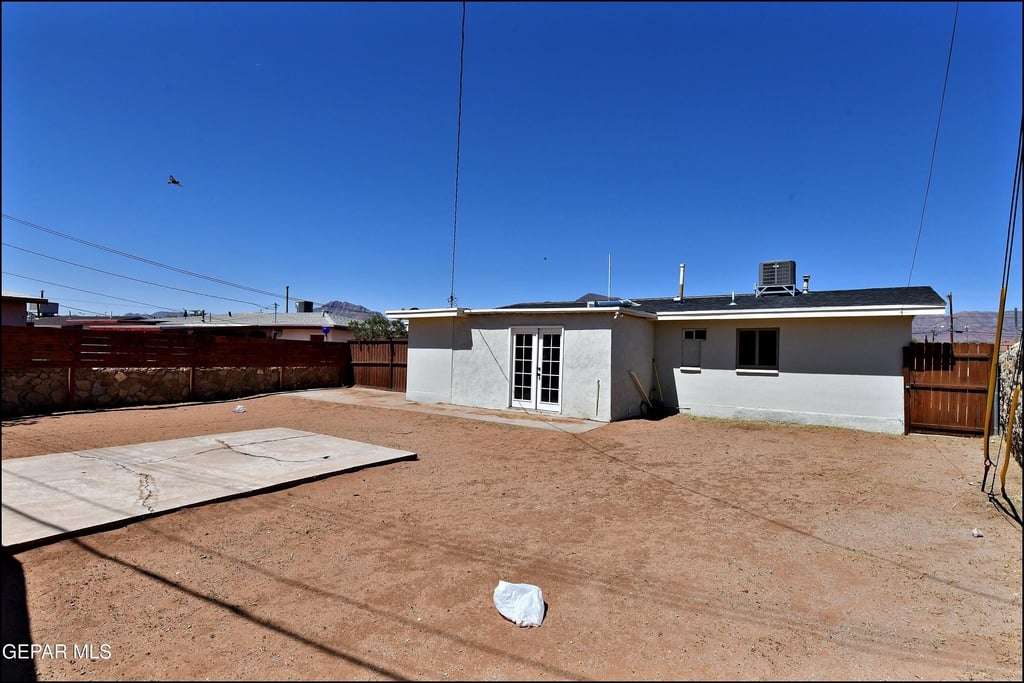 10324 Newport Drive - Photo 32