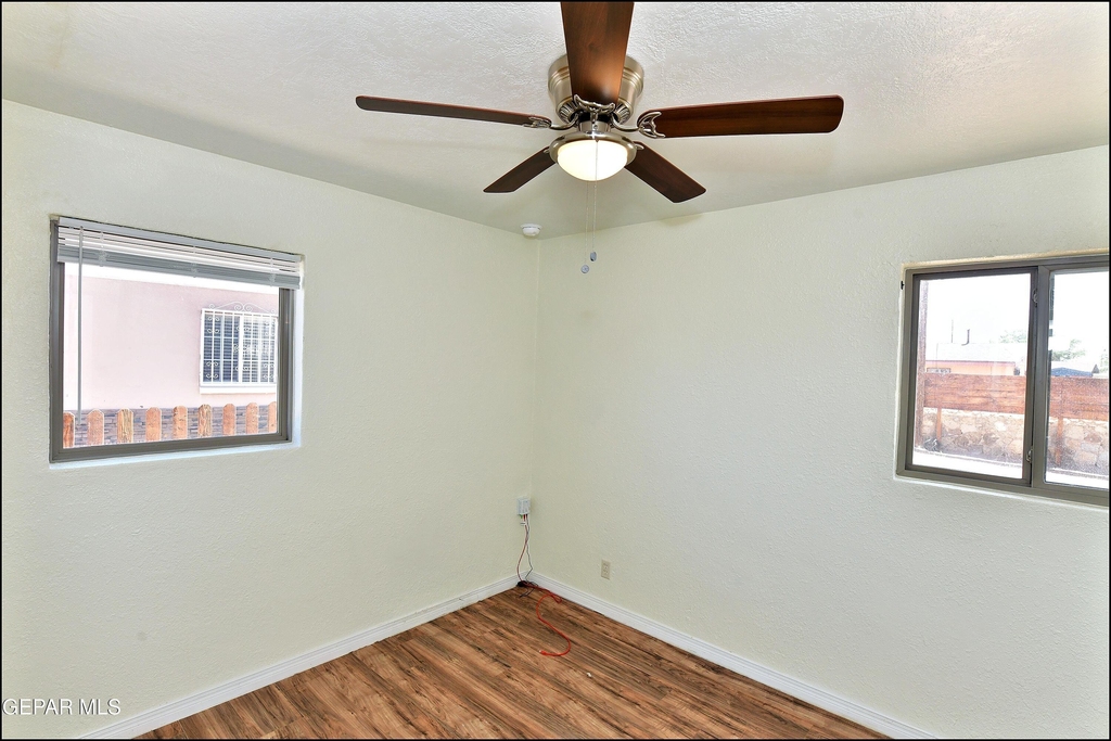 10324 Newport Drive - Photo 25