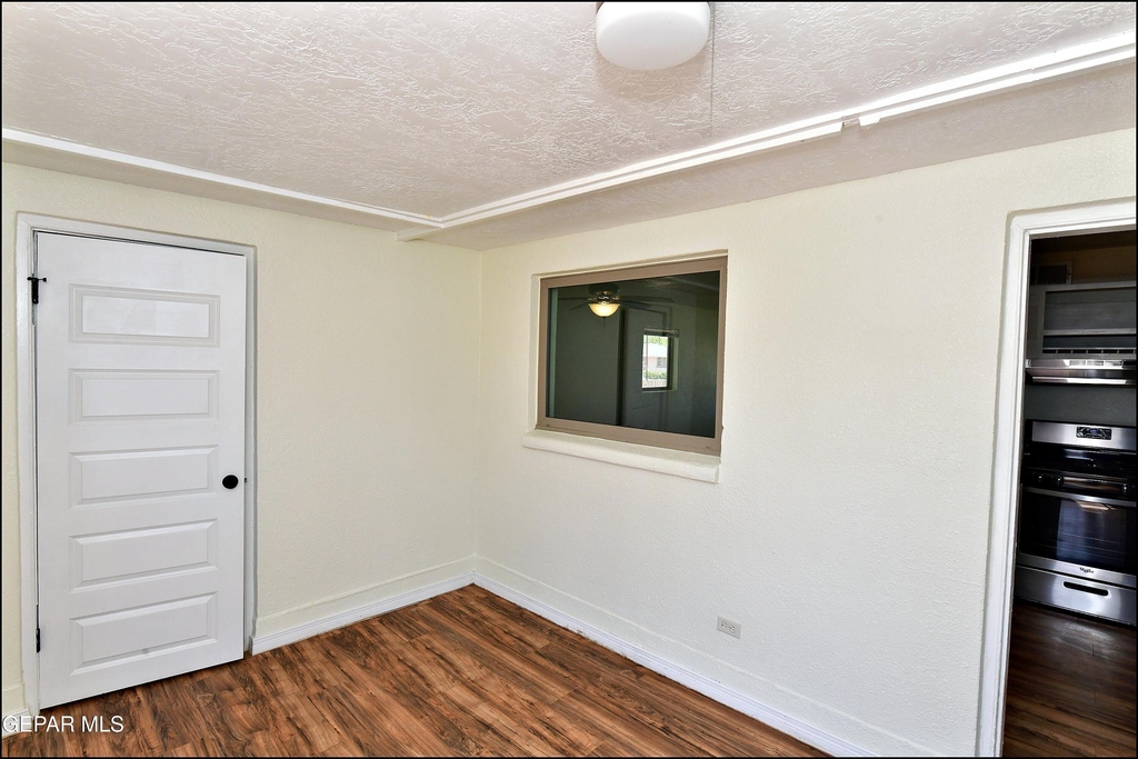 10324 Newport Drive - Photo 30