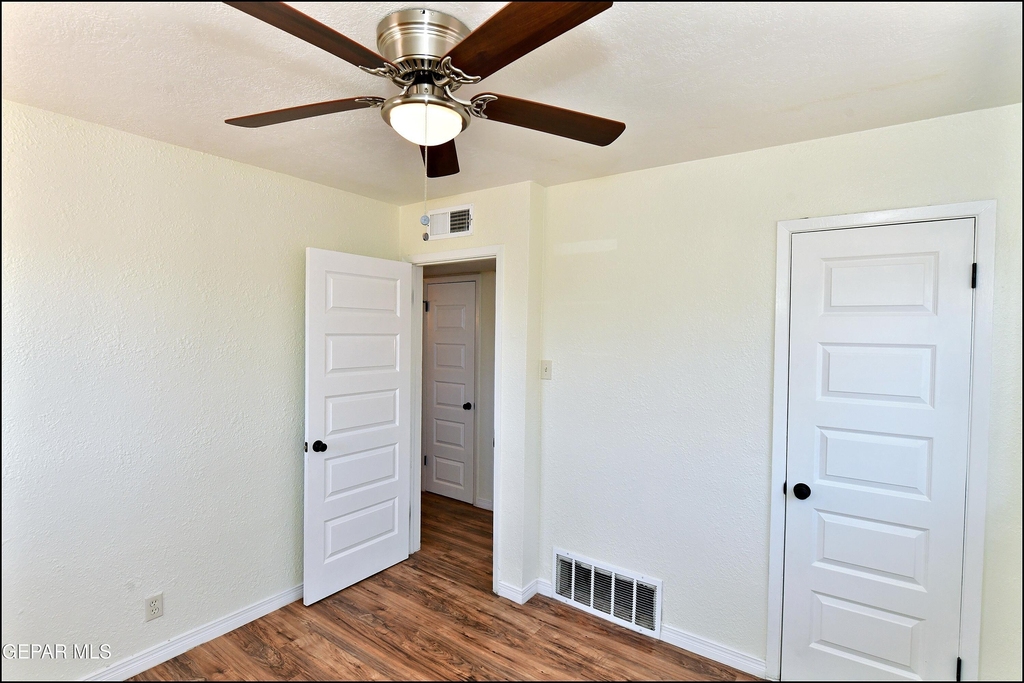 10324 Newport Drive - Photo 27