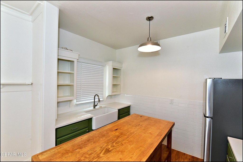 2906 Wheeling Avenue - Photo 13