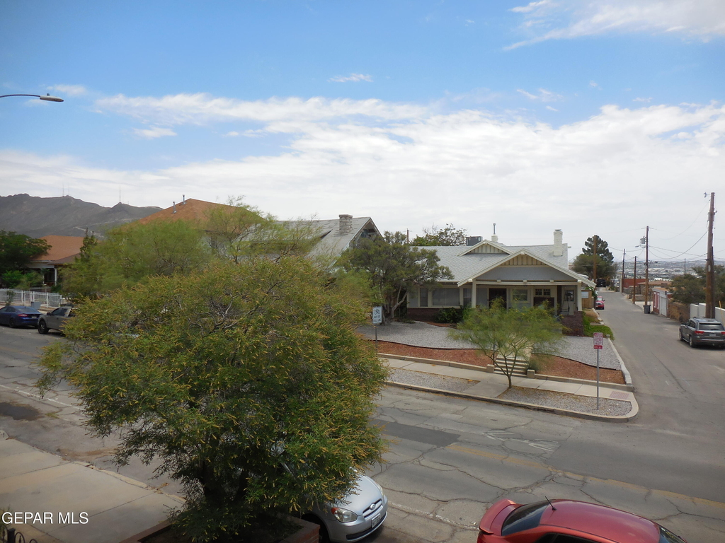 701 W Yandell Drive - Photo 15
