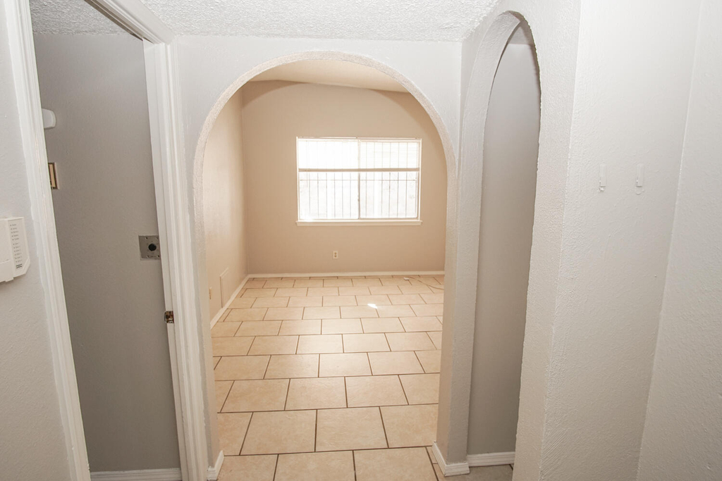 10109 Milan Street - Photo 2