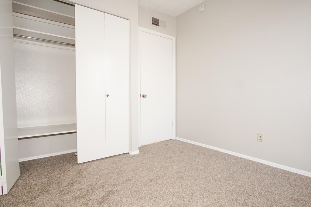 10109 Milan Street - Photo 23