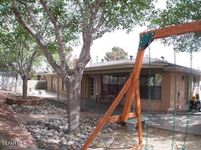 1633 Charles Owens Drive E - Photo 19
