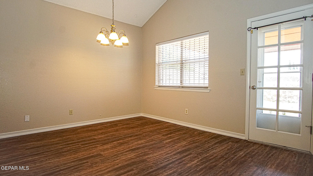 4553 Gen Maloney Circle - Photo 4