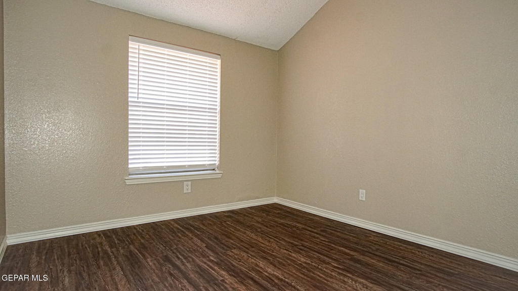 4553 Gen Maloney Circle - Photo 10