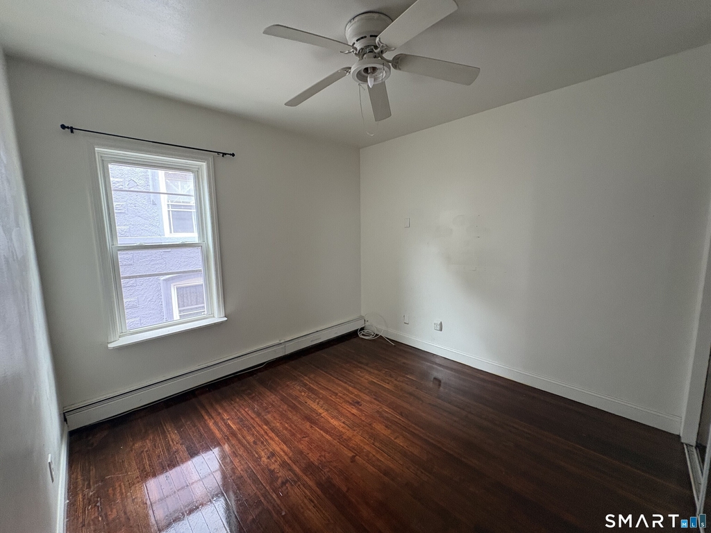 8 Erwin Place - Photo 19