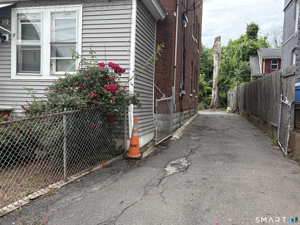 8 Erwin Place - Photo 25