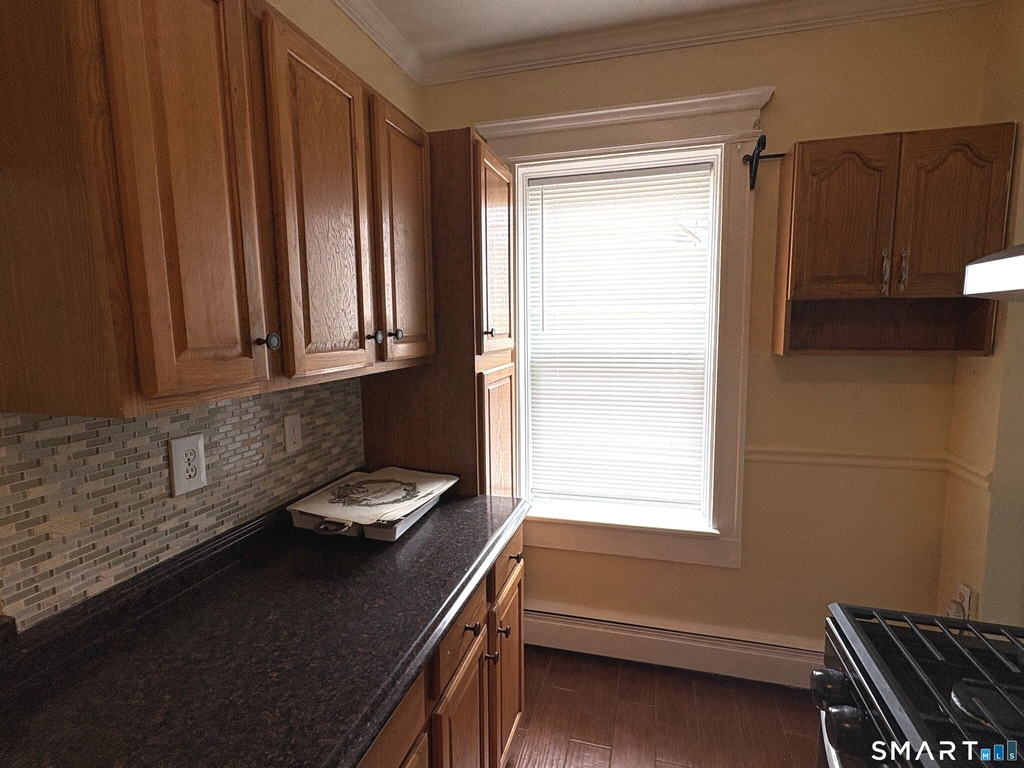 8 Erwin Place - Photo 14