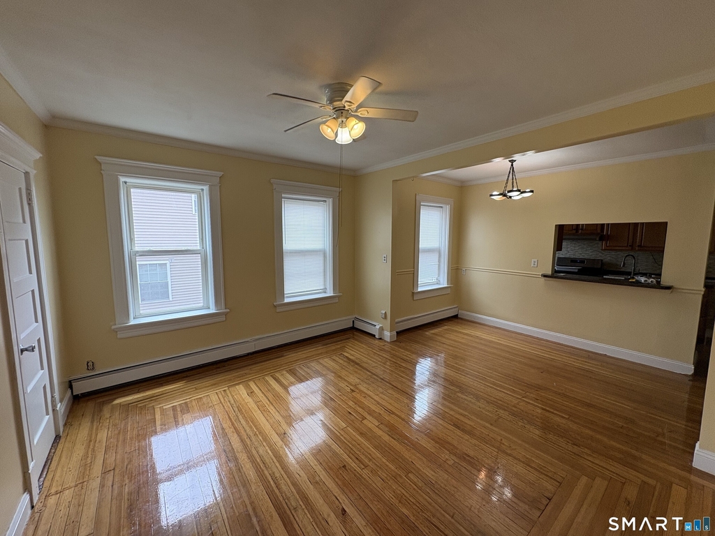 8 Erwin Place - Photo 3