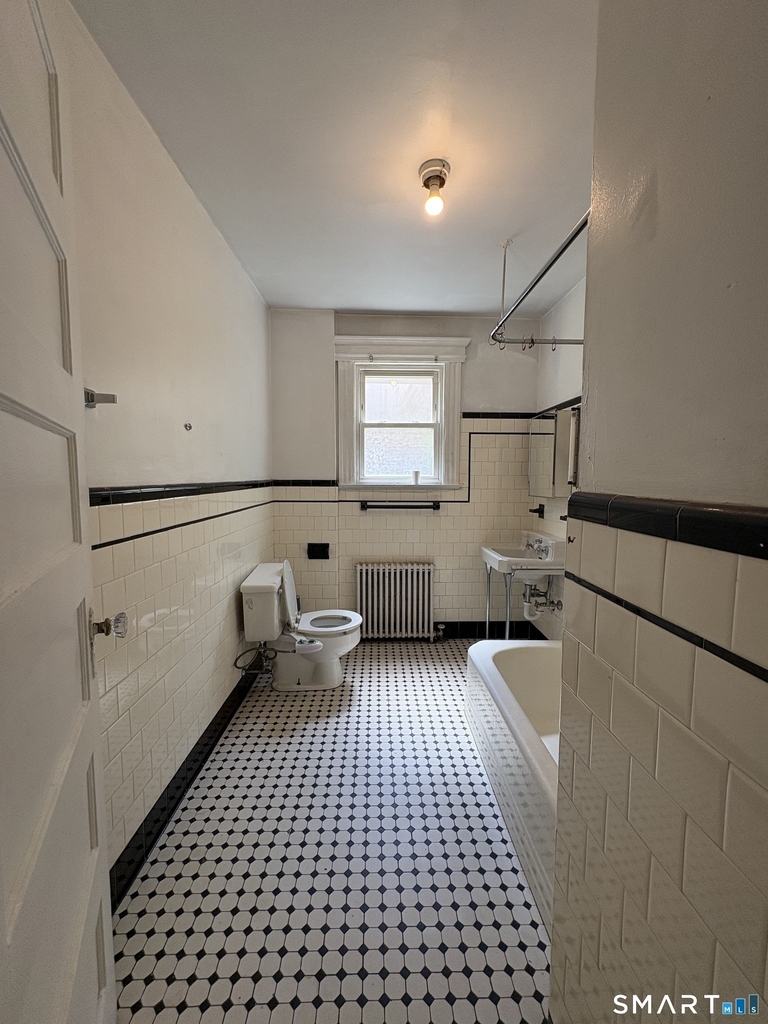 196 Norton Street - Photo 3