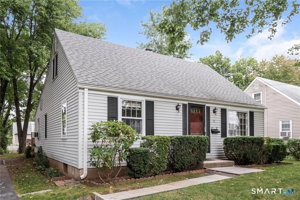 18 Whiteside Street - Photo 1
