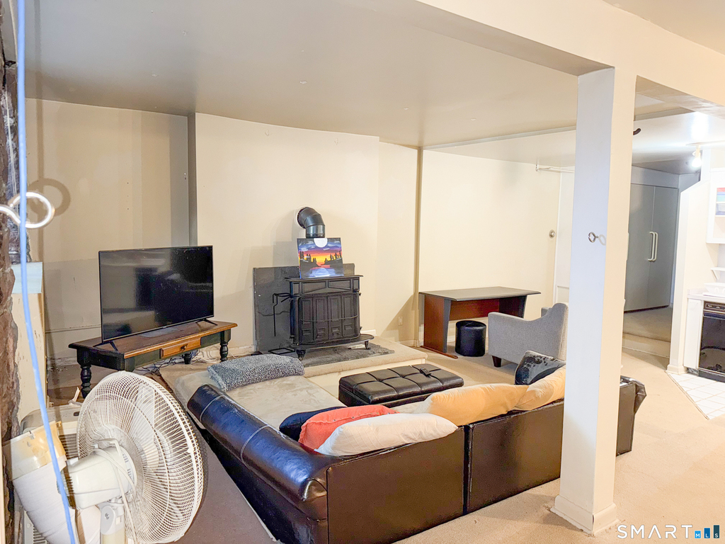 58 Capitol Avenue - Photo 2