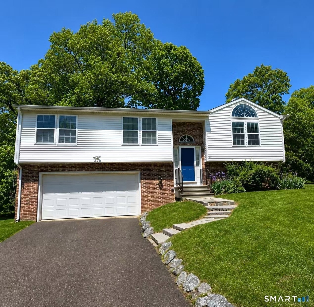 374 Stevenson Road - Photo 0