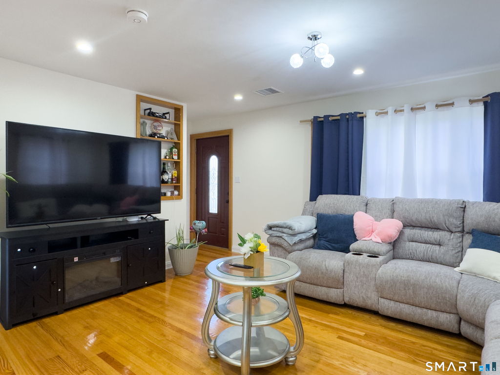 90 Seymour Street - Photo 4