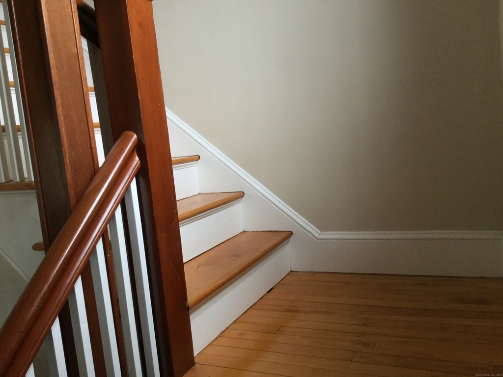 40 Quaker Lane - Photo 1