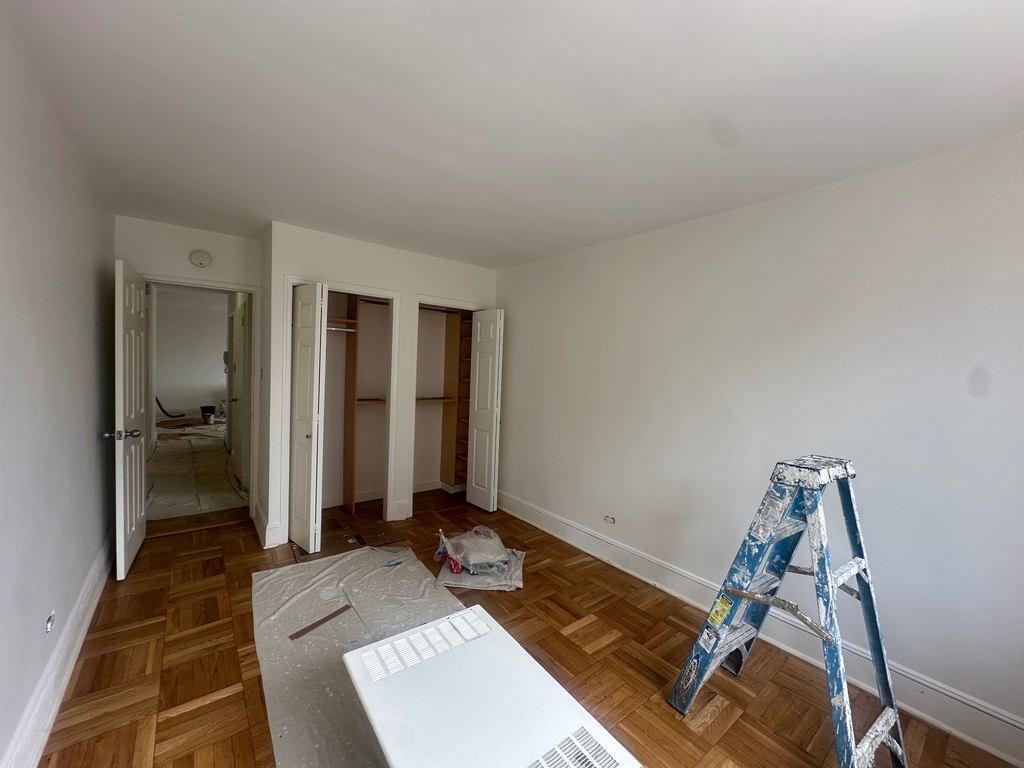 435 East 79th Street - Photo 2