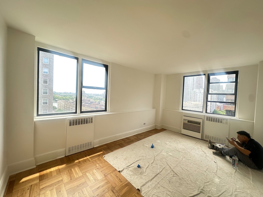 435 East 79th Street - Photo 1