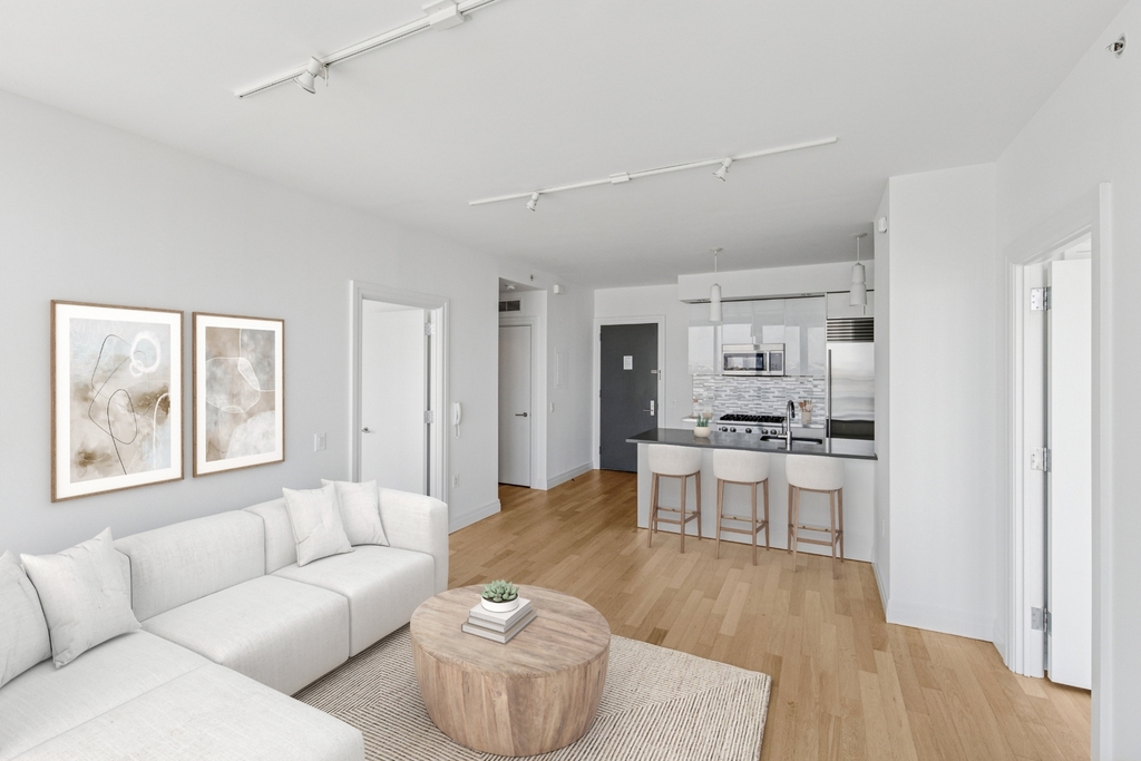 554 West 54th Street - Photo 1