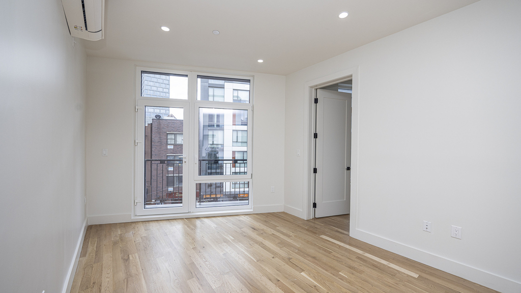 899 Fulton St - Photo 16