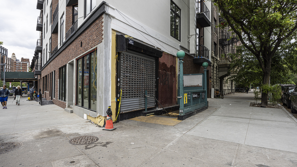 899 Fulton St - Photo 11