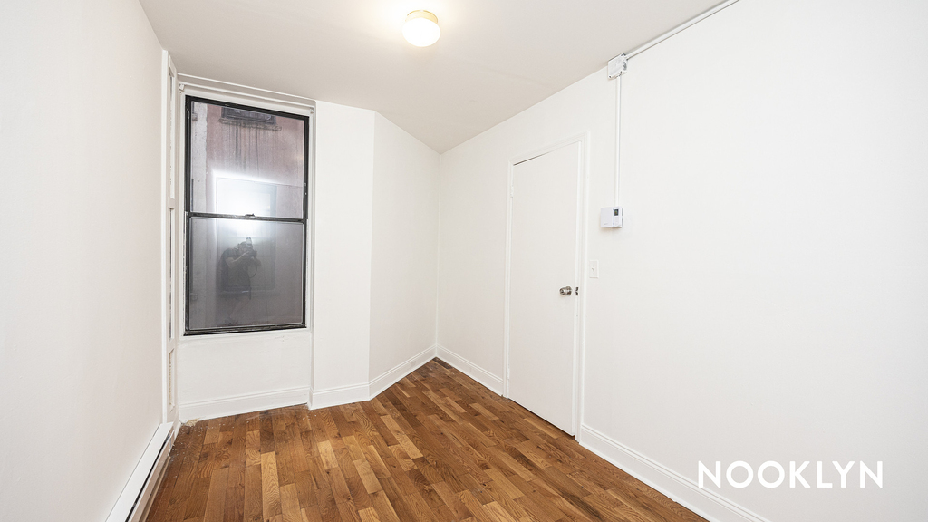 147 Starr St - Photo 7