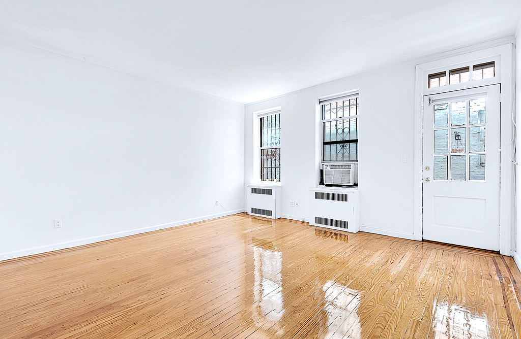 East 31st Street - Photo 0