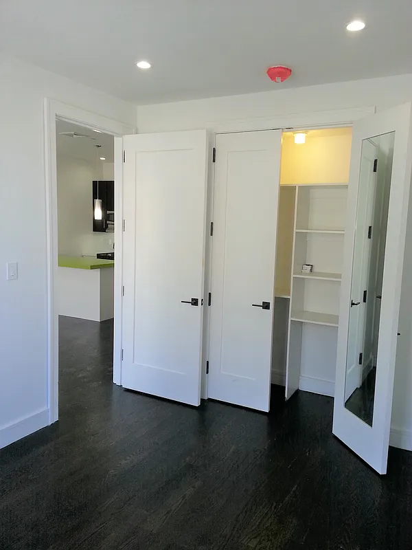 145 Rogers Avenue - Photo 3