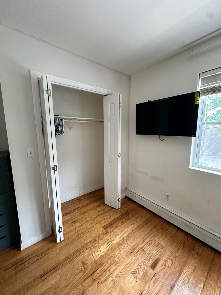 12-11 116th Street - Photo 2