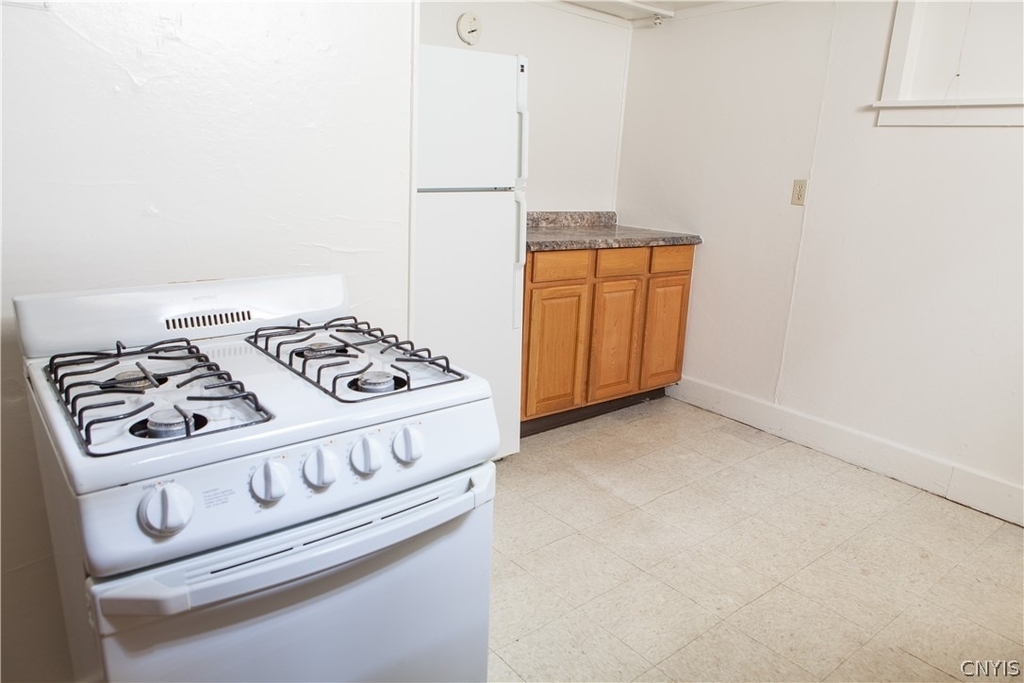 700 Westcott Street - Photo 4