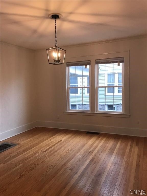 1815 James Street - Photo 2