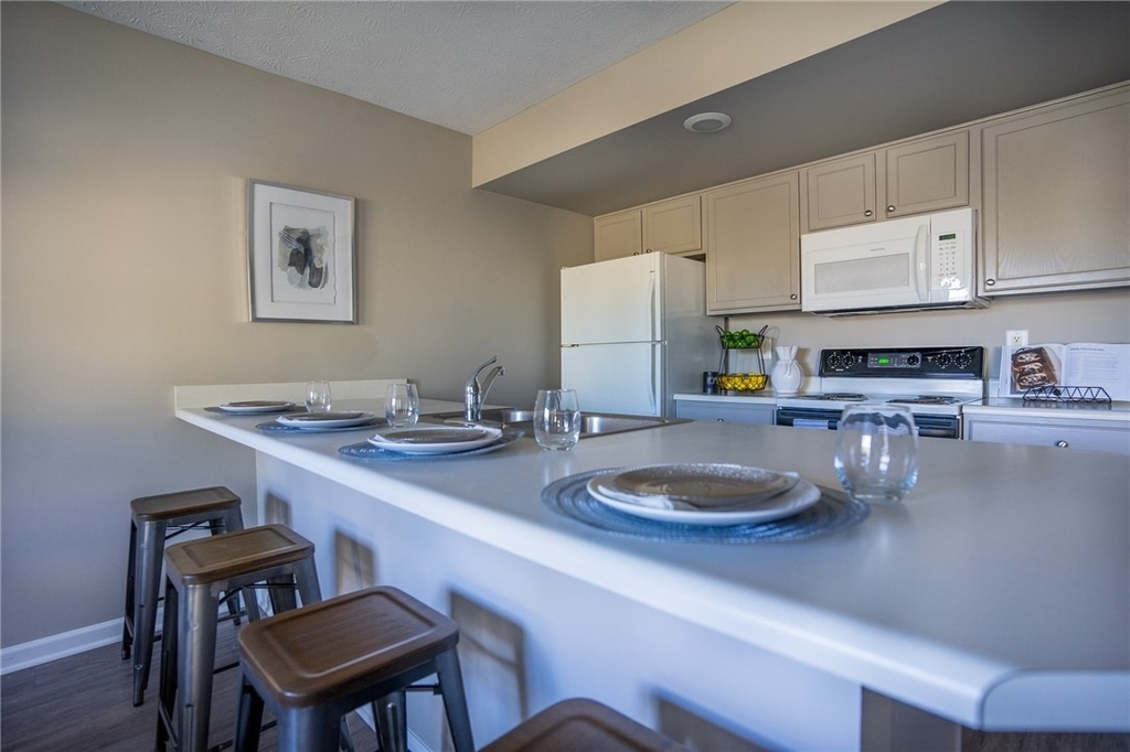 768 Royal Sunset Drive - Photo 2