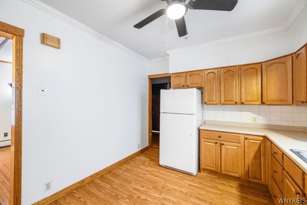 845 Potomac Avenue - Photo 8