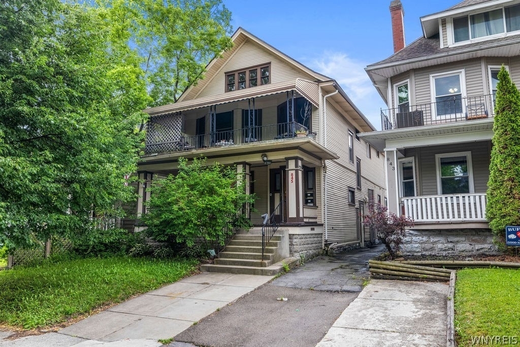 845 Potomac Avenue - Photo 0