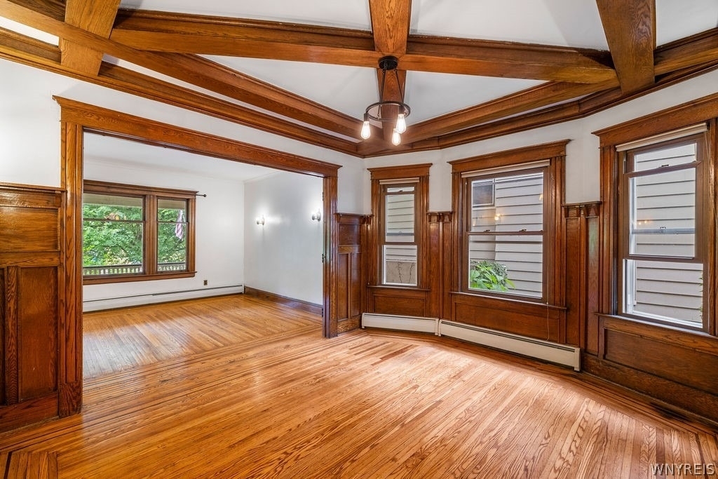 845 Potomac Avenue - Photo 5