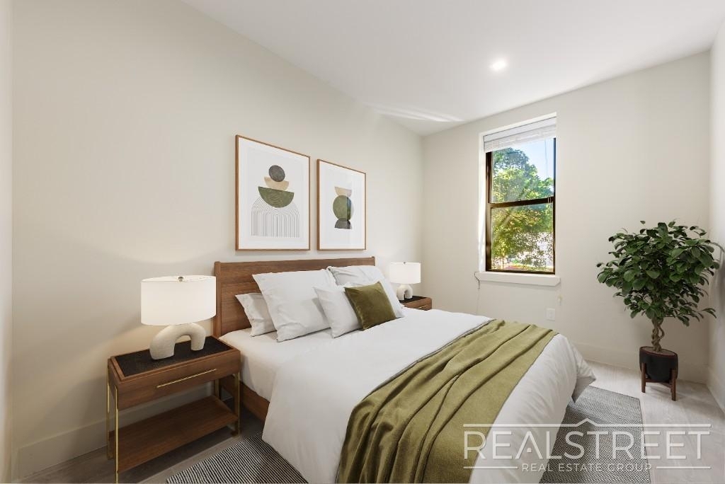 1647 Eighth Avenue - Photo 4