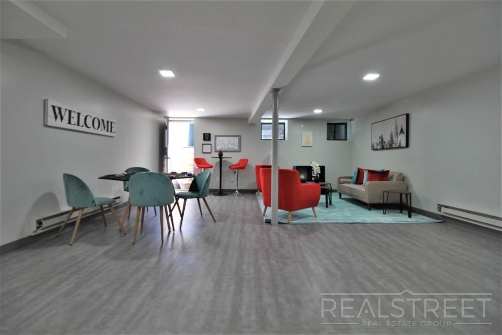 1647 Eighth Avenue - Photo 11