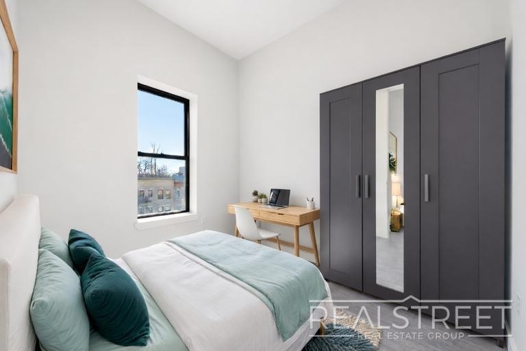 1159 Saint Johns Place - Photo 4