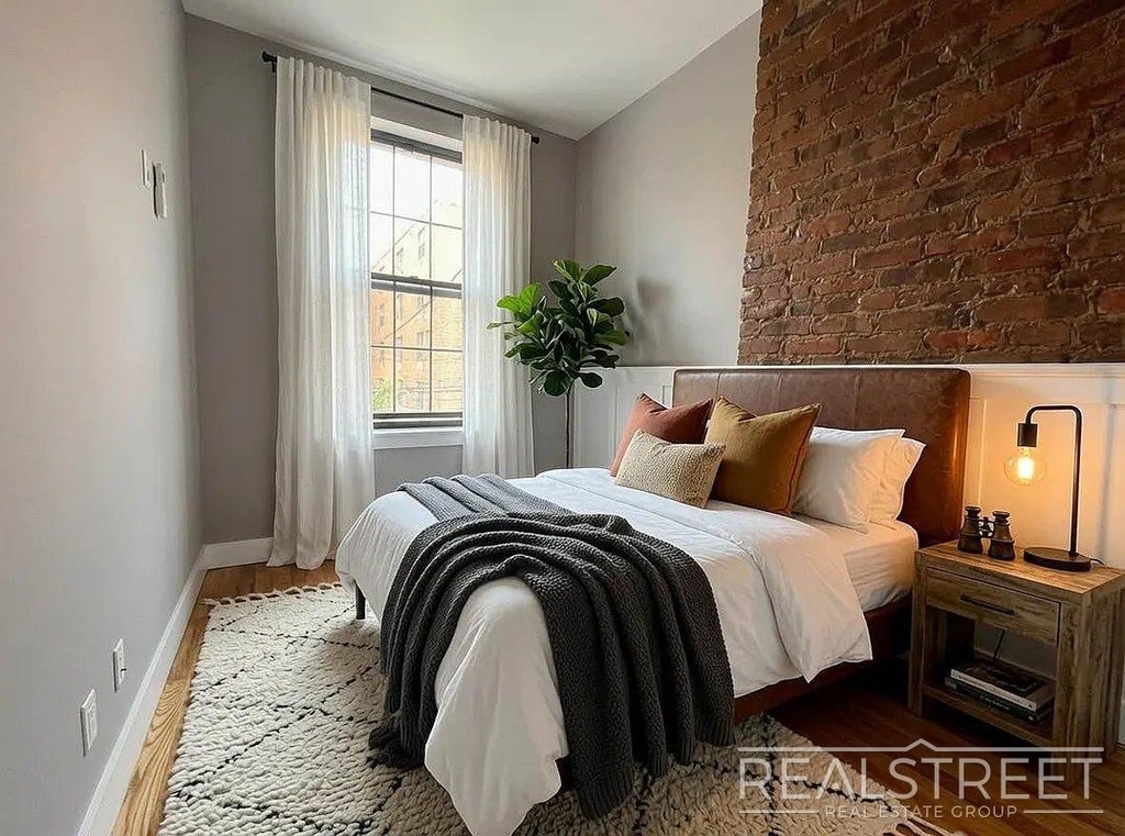 22 Catherine St - Photo 3