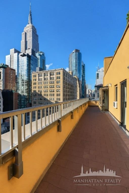 Madison Ave - Photo 2