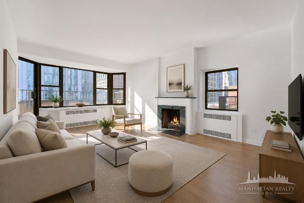 Madison Ave - Photo 1