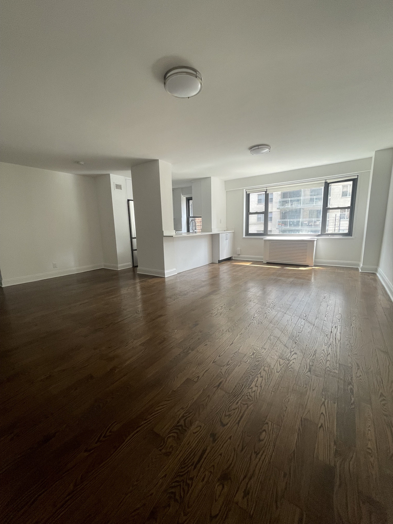 East 56th Street - Photo 0