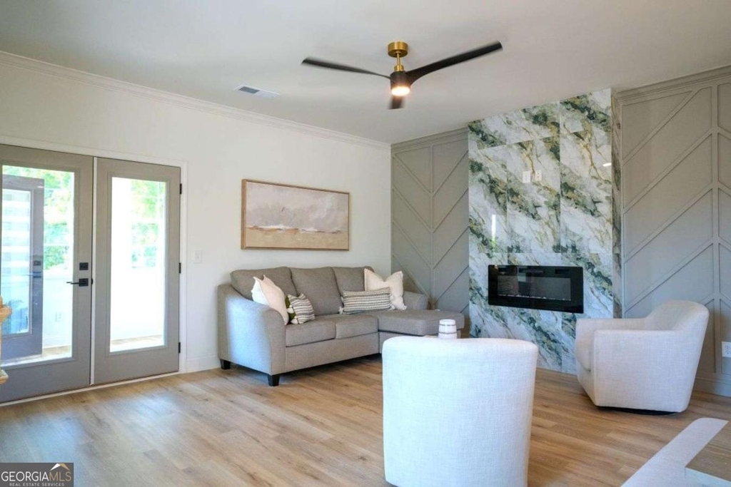 1365 Sydney Oaks Drive - Photo 3