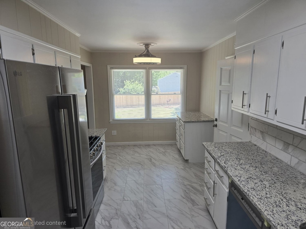 3420 Northside Drive - Photo 4